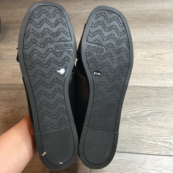 NWT Evolve Womens Black Odyssa Leather Xband Crisscross Slide Flat Sandal 9.5W - Picture 8 of 8